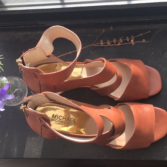 MICHAEL Michael Kors Leather Cognac Wedges - Picture 2 of 8